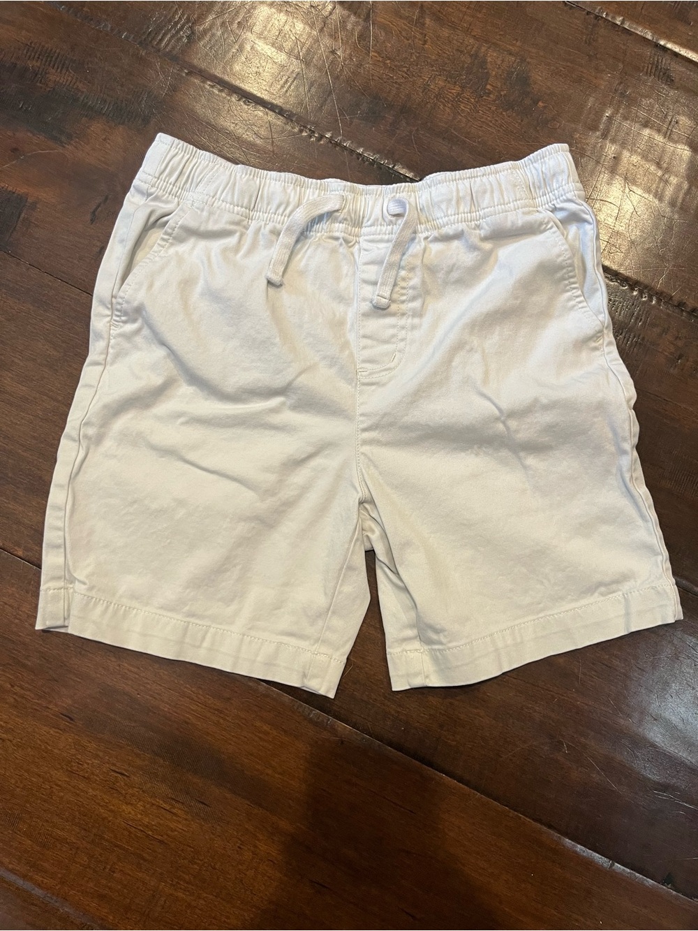 Vineyard Vines White Pull-On Shorts Boy’s Size Small Elastic Waist